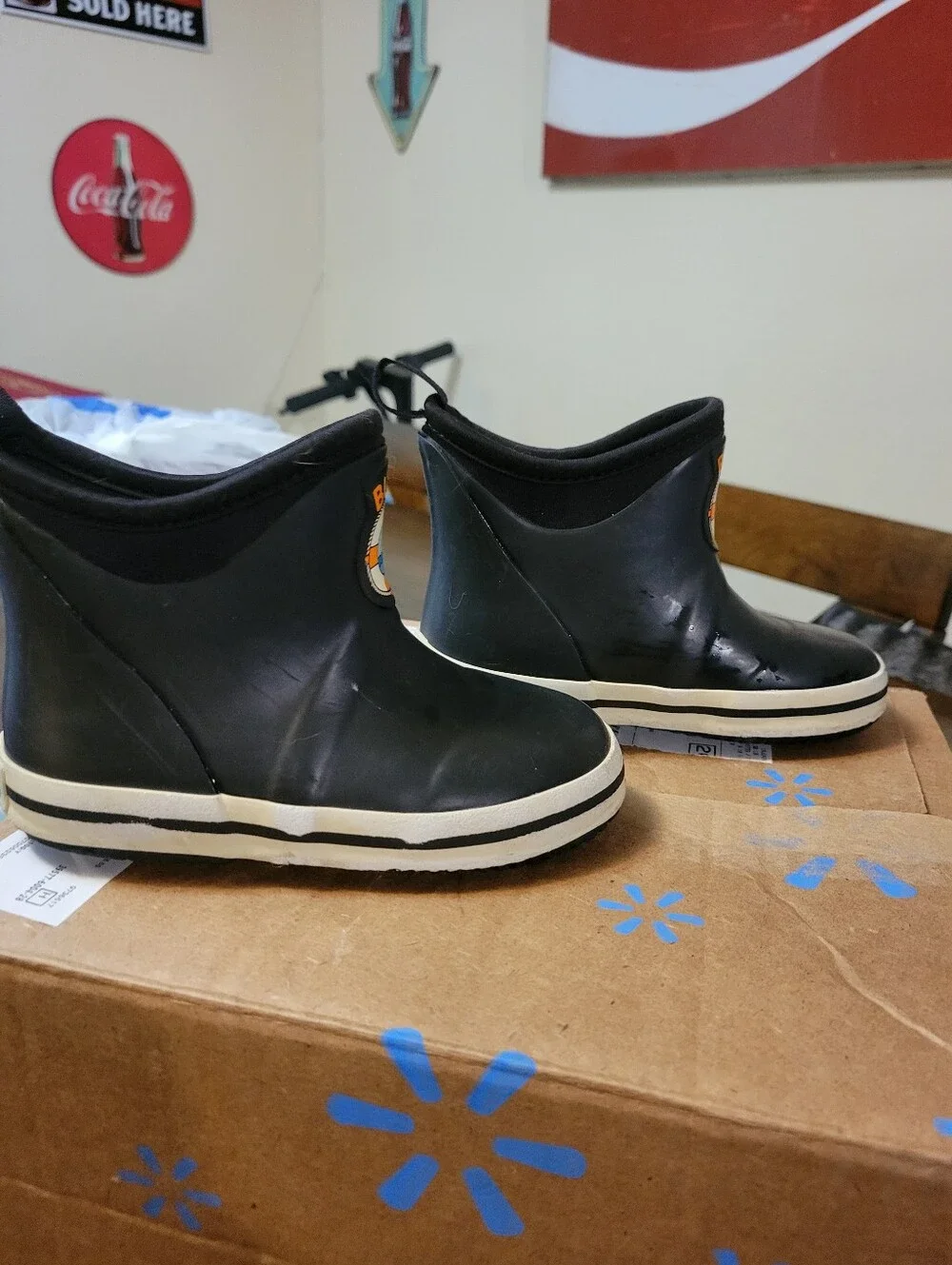 BUOY BOOTS